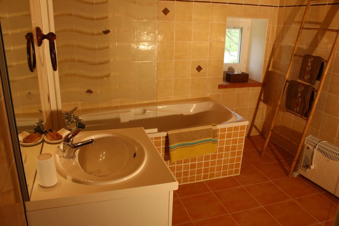 L'Attrape Reve Bed and Breakfast Saint-Vincent-de-Barres Exteriör bild
